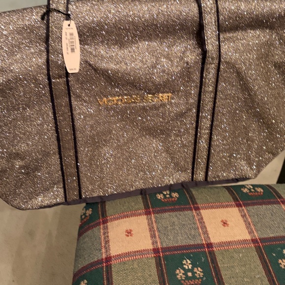 Pink Victoria’s Secret 3 item bundle all brand new - Picture 2 of 11